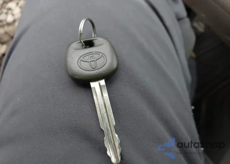 2004 Toyota Avalon Xls from USA, damaged, VIN 4T1BF28BX4U364283